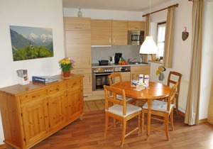 Wohnung 5 (Am Sonneneck) by Interhome