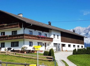 Stillerhof | Raitis