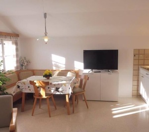 Ferienwohnung Wennesz Chieming 