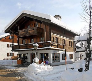 Dorfstrasse 