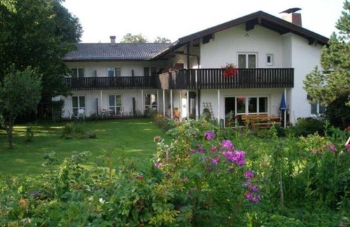 Fischhausen Bed & Breakfast | 06 Apartment 2-3 persons with balcony - Haus Seegarten, Baart