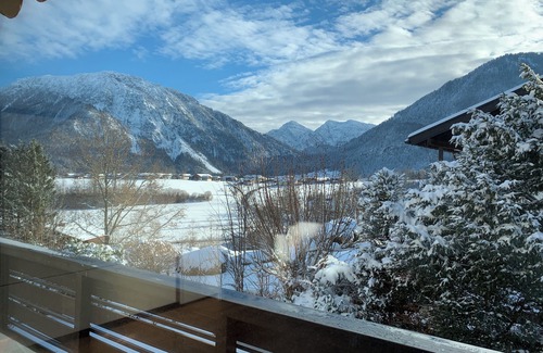 Muhlwinkl Apartment | 1-raum Ferienwohnung 30qm im Dachgeschoss mit Südbalkon/bergblick