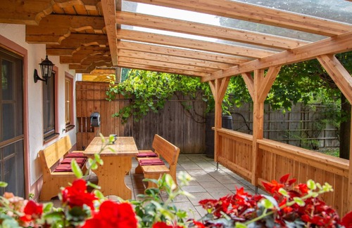 Ebersberg District Apartment | 100 m² Apartment ∙ 2 bedrooms ∙ 6 guests