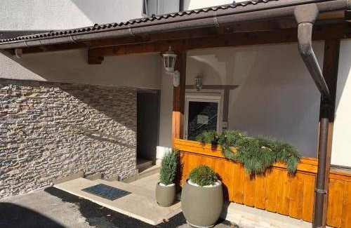 Oberperfuss Apartment | 100 m² Apartment ∙ 2 bedrooms ∙ 7 guests