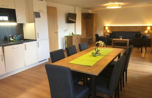 Oberperfuss Apartment | 100 m² Apartment ∙ 2 bedrooms ∙ 7 guests