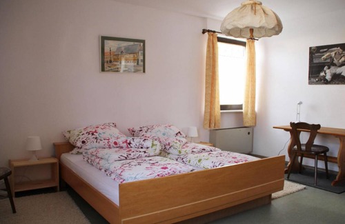Bischberg Apartment | 100 m² Apartment ∙ 3 bedrooms ∙ 5 guests