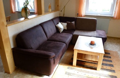 Sulzdorf an der Lederhecke Apartment | 100 m² Apartment ∙ 3 bedrooms ∙ 6 guests