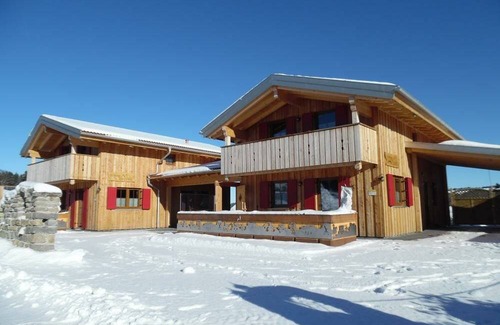 Eisenberg House | 100 m² House ∙ 3 bedrooms ∙ 6 guests