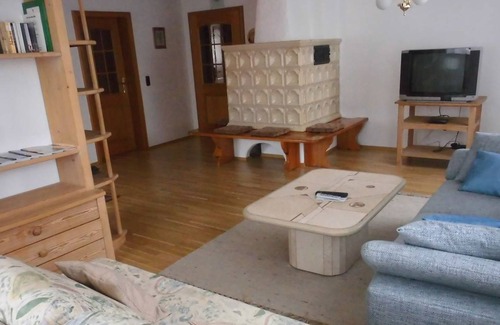 Kronach Apartment | 110 m² Apartment ∙ 2 bedrooms ∙ 4 guests