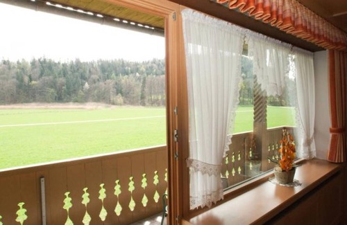 Weissbach Apartment | 110 m² Apartment ∙ 5 guests
