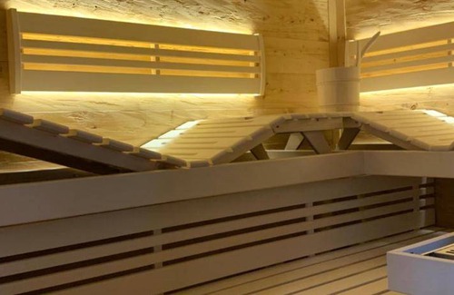 Sankt Valentin Ski Chalet | 110 m² Chalet ∙ 3 bedrooms ∙ 12 guests