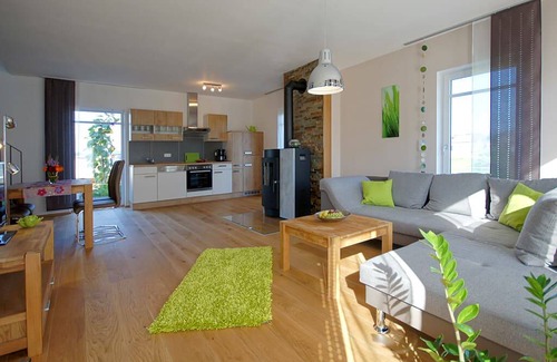 Schwarzenbach House | 110 m² House ∙ 2 bedrooms ∙ 5 guests
