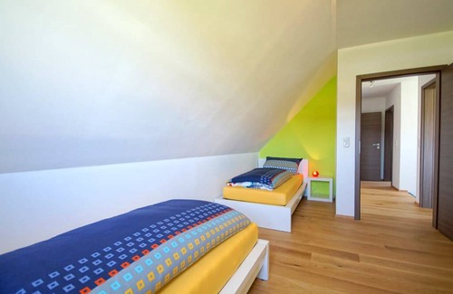 Schwarzenbach House | 110 m² House ∙ 2 bedrooms ∙ 5 guests