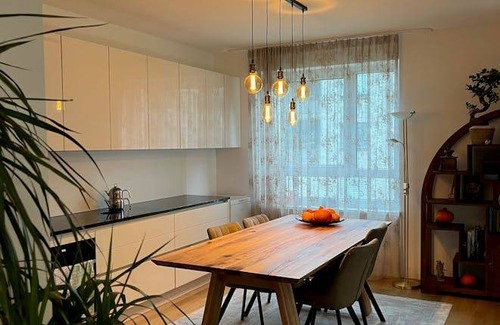 Freilassing Resort | 112 m² Private room ∙ 1 bedroom ∙ 2 guests