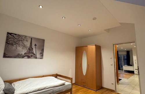 Dachau District Apartment | 115 m² Apartment ∙ 4 bedrooms ∙ 7 guests