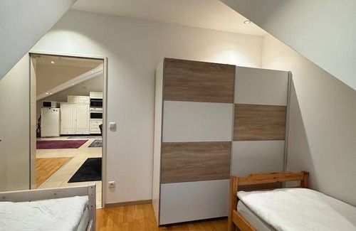 Dachau District Apartment | 115 m² Apartment ∙ 4 bedrooms ∙ 7 guests
