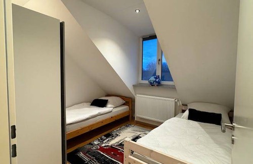Dachau District Apartment | 115 m² Apartment ∙ 4 bedrooms ∙ 7 guests