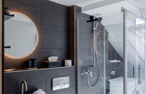 Munchen District Apartment | 115 m² Apartment ∙ 3 bedrooms ∙ 8 guests