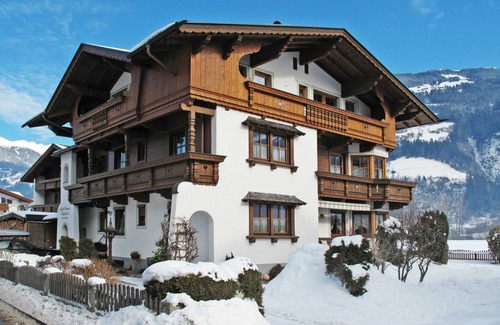 Aschau Im Zillertal Apartment | 115 m² Apartment ∙ 4 bedrooms ∙ 10 guests