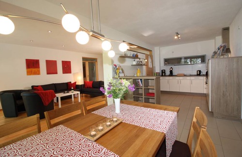 Grabenstatt Apartment | 120 m² Apartment ∙ 3 bedrooms ∙ 6 guests