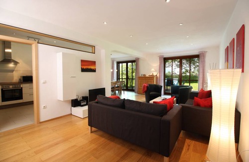 Grabenstatt Apartment | 120 m² Apartment ∙ 3 bedrooms ∙ 6 guests