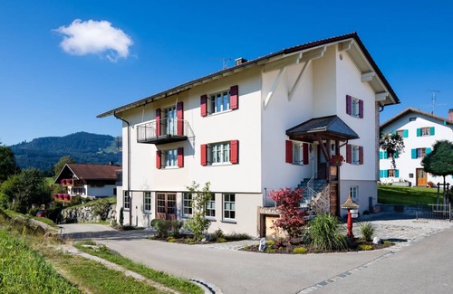 Oy-Mittelberg Apartment | 120 m² Apartment ∙ 2 bedrooms ∙ 4 guests