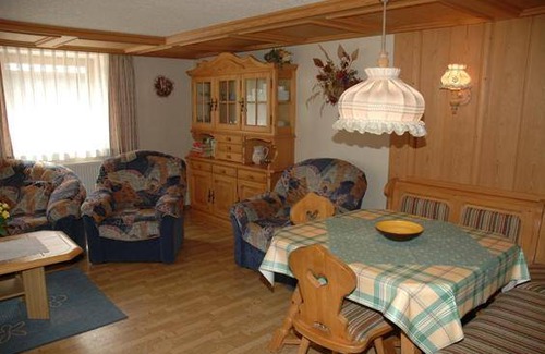 Sulzberg Apartment | 120 m² Apartment ∙ 2 bedrooms ∙ 5 guests
