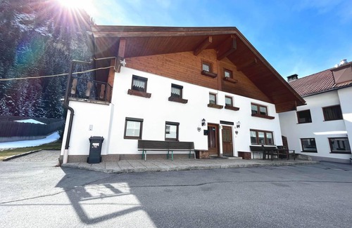 Sankt Leonhard im Pitztal Apartment | 120 m² Apartment ∙ 4 bedrooms ∙ 7 guests