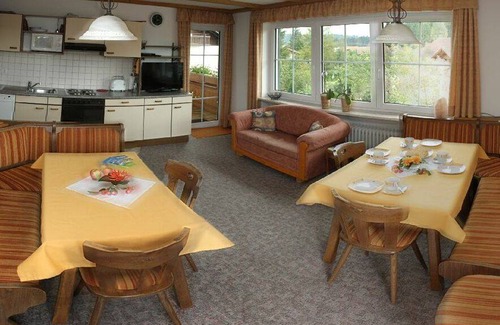 Rueckholz Apartment | 120 m² Apartment ∙ 4 bedrooms ∙ 8 guests