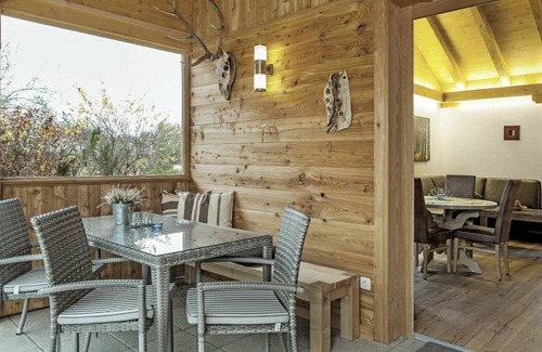 Ainring Ski Chalet | 120 m² Chalet ∙ 2 bedrooms ∙ 4 guests