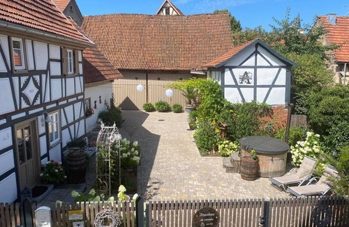 Stetten House | 130 m² House ∙ 2 bedrooms ∙ 4 guests