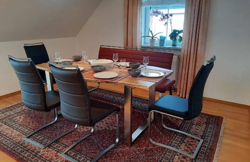 Moosbach Apartment | 132 m² Apartment ∙ 3 bedrooms ∙ 6 guests