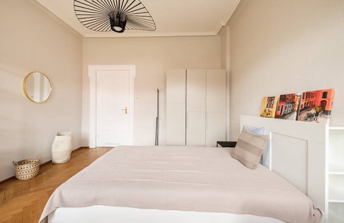 Mitte Resort | 138 m² Private room ∙ 1 bedroom ∙ 4 guests