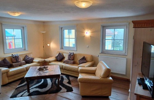 Neunburg vorm Wald House | 150 m² House ∙ 4 bedrooms ∙ 8 guests