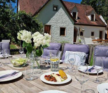 Weidenbach House | 150 m² House ∙ 3 bedrooms ∙ 10 guests