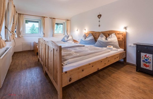 Oberhausen House | 150 m² House ∙ 4 bedrooms ∙ 13 guests