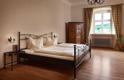 Bad Griesbach im Rottal Apartment | 155 m² Apartment ∙ 2 bedrooms ∙ 6 guests