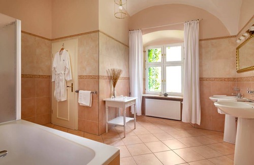 Bad Griesbach im Rottal Apartment | 155 m² Apartment ∙ 2 bedrooms ∙ 6 guests