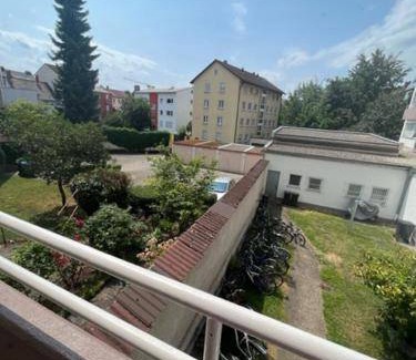 Neu-Ulm Bed & Breakfast | 16 m² Bed and breakfast ∙ 3 guests