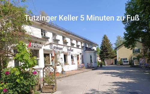 Tutzing Bed & Breakfast | 16 m² Bed and breakfast ∙ 1 bedroom ∙ 2 guests