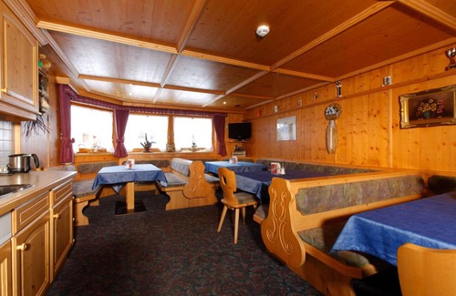 Soelden Hotel | 16 m² Hotel ∙ 1 bedroom ∙ 2 guests