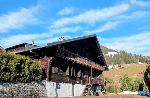 Champery Apartment | 160 m² Apartment ∙ 8 bedrooms ∙ 16 guests