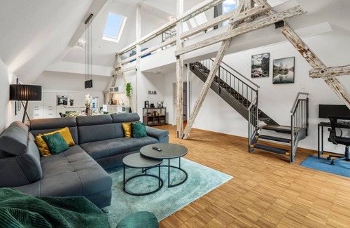 Frauenland Apartment | 165 m² Apartment ∙ 3 bedrooms ∙ 12 guests
