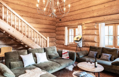 Ruhpolding Ski Chalet | 165 m² Chalet ∙ 3 bedrooms ∙ 7 guests