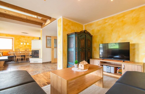 Kolsassberg Apartment | 170 m² Apartment ∙ 3 bedrooms ∙ 8 guests