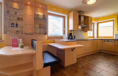 Kolsassberg Apartment | 170 m² Apartment ∙ 3 bedrooms ∙ 8 guests