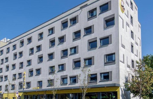 Land in Sonne Hotel | 19 m² Hotel ∙ 6 guests