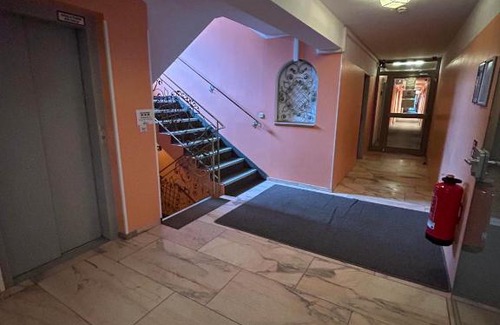 Aubing-Sud Hostel | 2-Rent Group Hostel Rooms AUB162