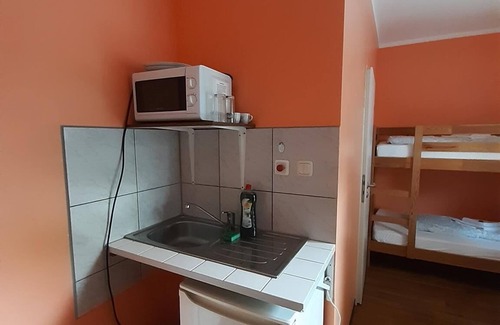 Industriebezirk Hostel | 2-Rent Group Hostel Rooms&Apartments TUB19A