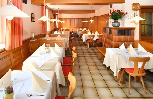 Neufahrn in Niederbayern Bed & Breakfast | 20 m² Bed and breakfast ∙ 2 guests